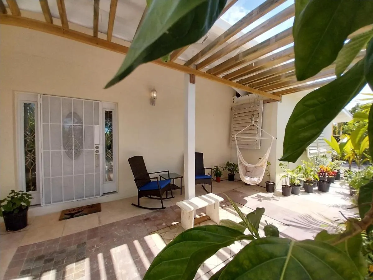 Private Guest House 2 Bedrooms & 2 Baths Near Grace Bay Beach & Long Bay Beach.